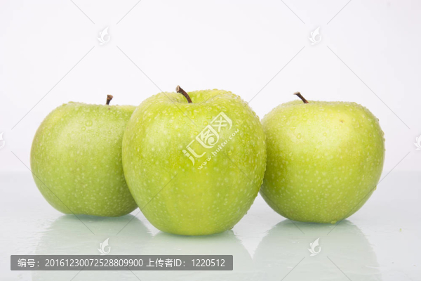 新鮮多汁的蘋果