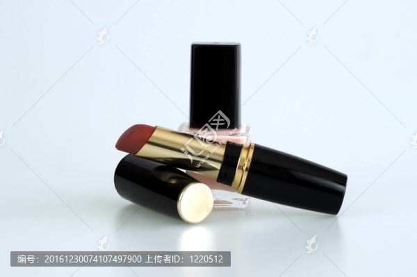 口紅和Nailpolish