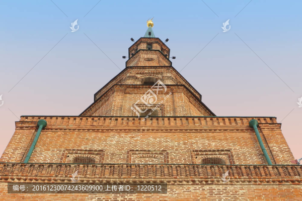 在喀山克里姆林的soyembika塔；俄羅斯