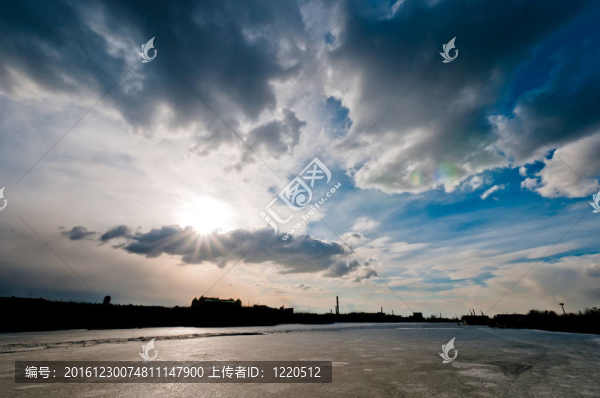 城市上空的云景