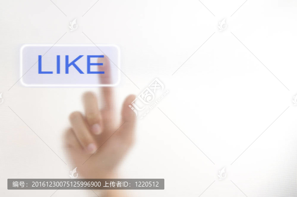 手按按鈕