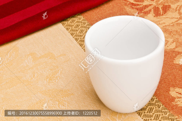 白杯