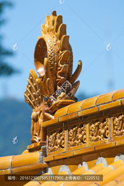 屋頂上的中國(guó)傳統(tǒng)裝飾