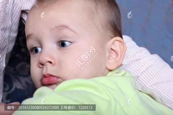 尼斯嬰兒特寫肖像