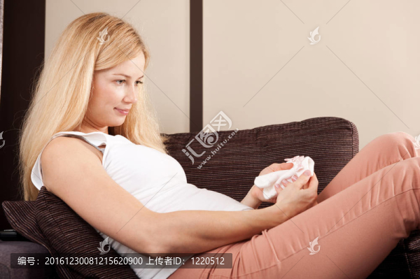孕婦帶嬰兒襪