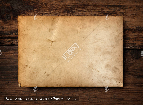 木頭上的老照片明信片
