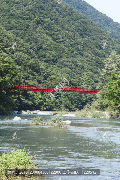 在秋田的山溝dakikaeri