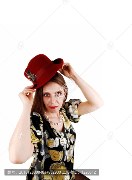 戴帽子的女人。