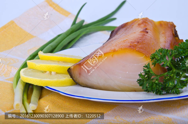 熏魚綠色