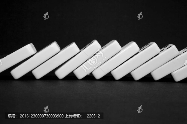 多米諾瓷磚
