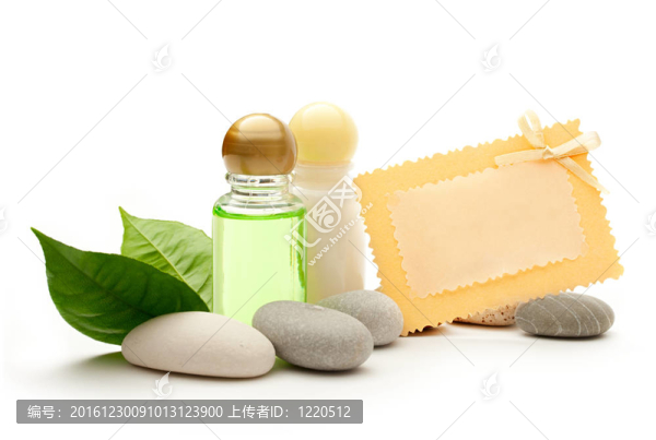 帶石頭的洗發(fā)水瓶和賀卡