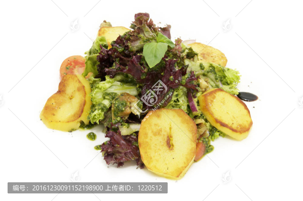 土豆沙拉和青菜