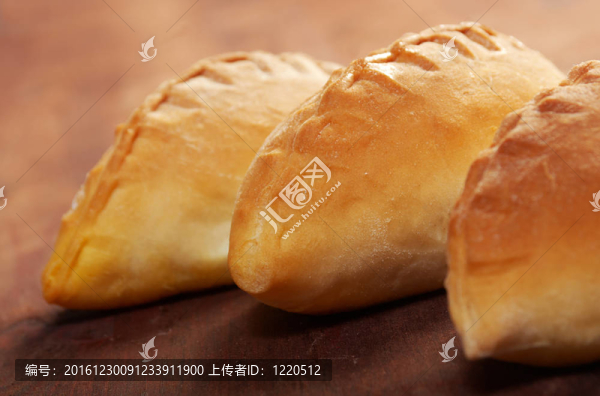 餃子。家里的蛋糕和果醬反對