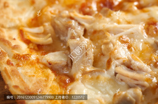 雞肉蘑菇比薩