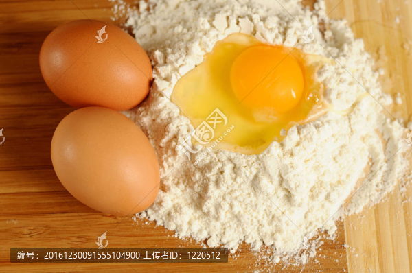 家用烘焙雞蛋和面粉制品