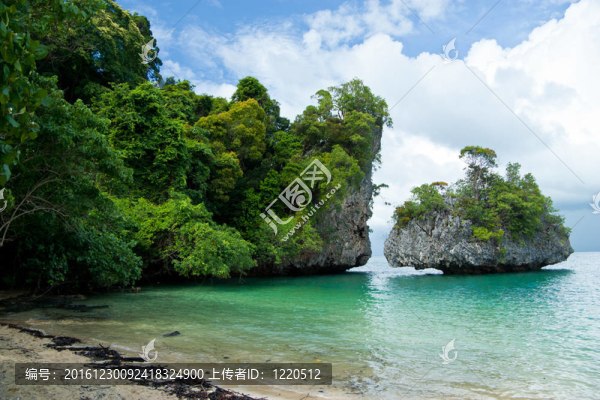 在Andaman美麗的海灘