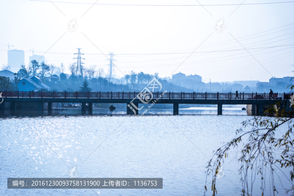 公園小橋