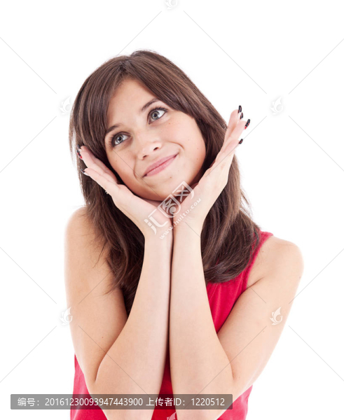 女孩穿紅色的襯衫在下巴上