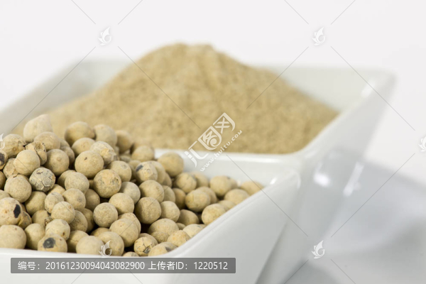 白胡椒粒粉