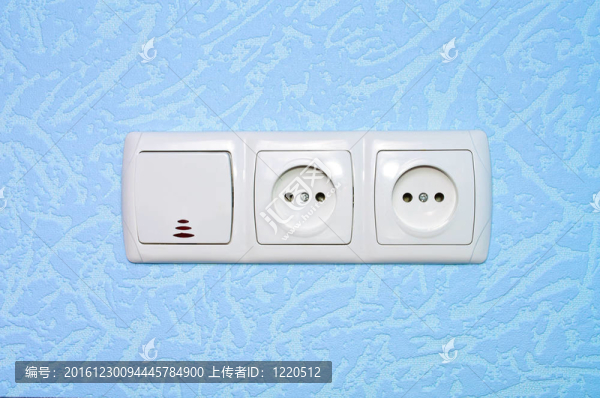 墻上的電燈開關(guān)