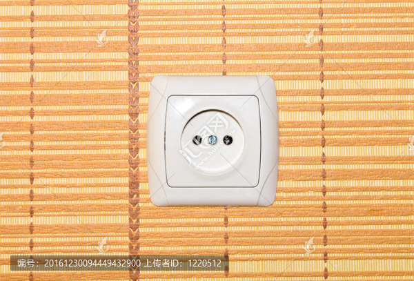 墻上的電燈開關(guān)