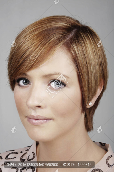 年輕的女人