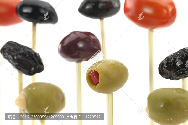白色的橄欖