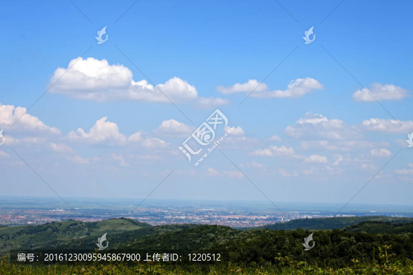 藍(lán)色的云朵