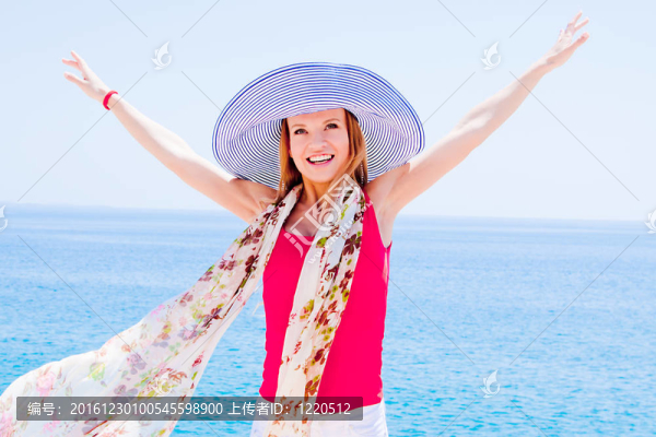 女孩對海