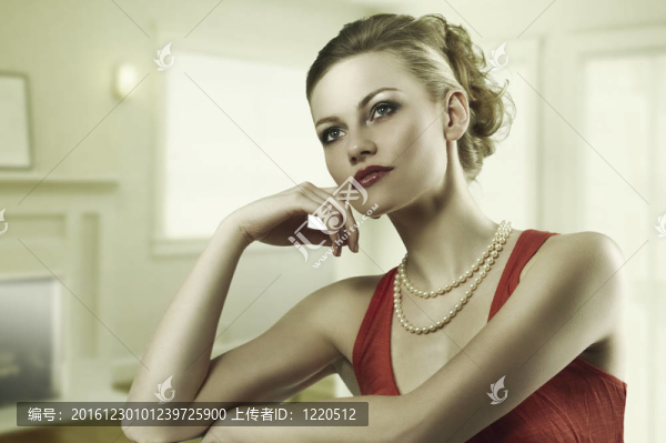 誘人的時(shí)尚女人