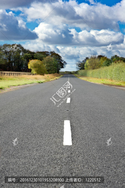 筆直的路