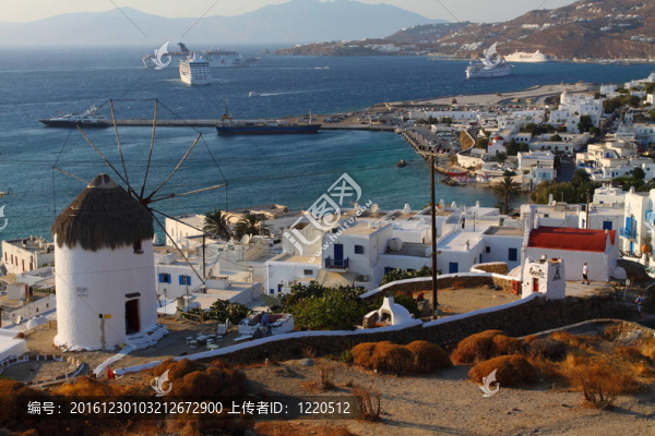 米科諾斯島全景；希臘