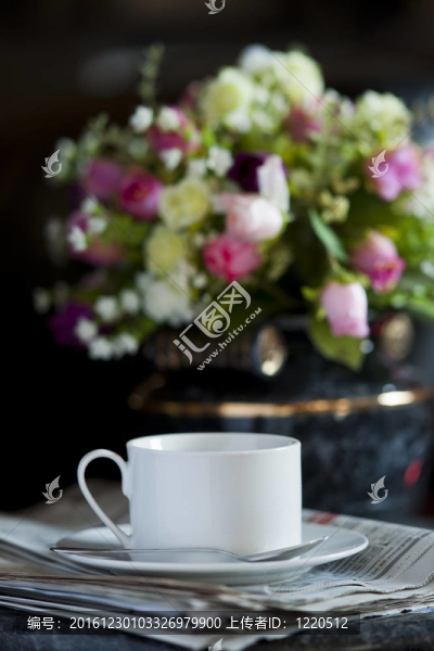 花報(bào)紙咖啡杯