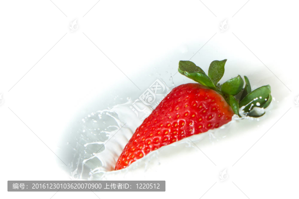 草莓濺奶