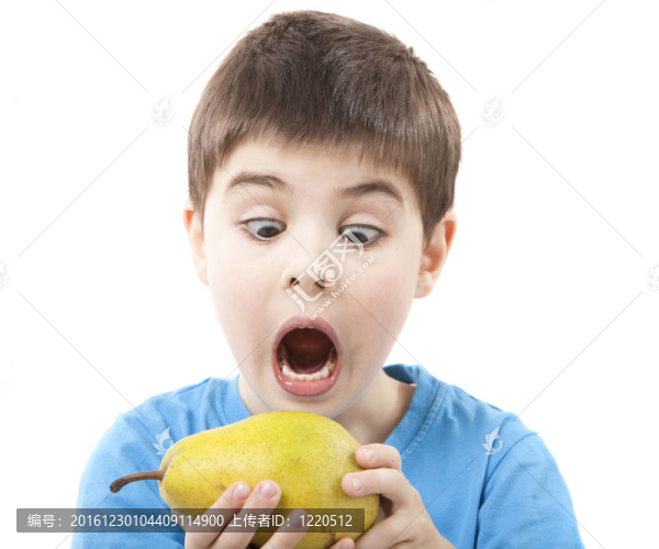 吃梨的孩子