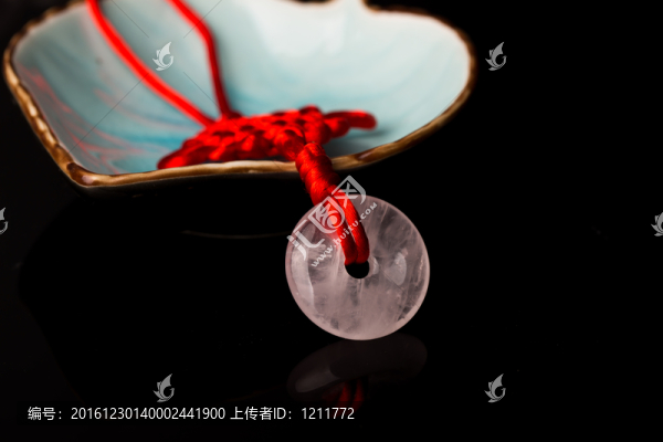 粉晶掛飾