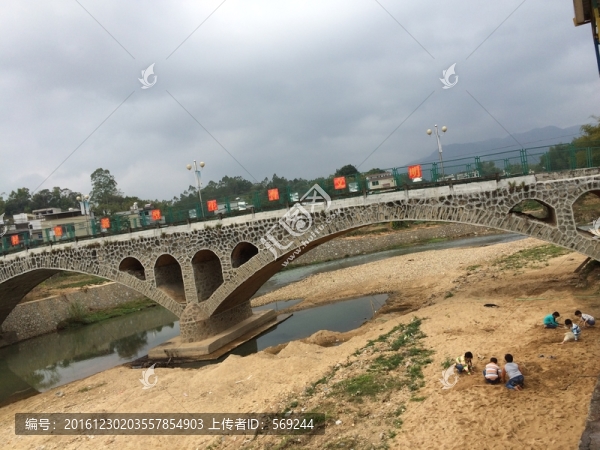 石拱橋