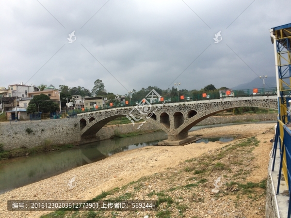 石拱橋