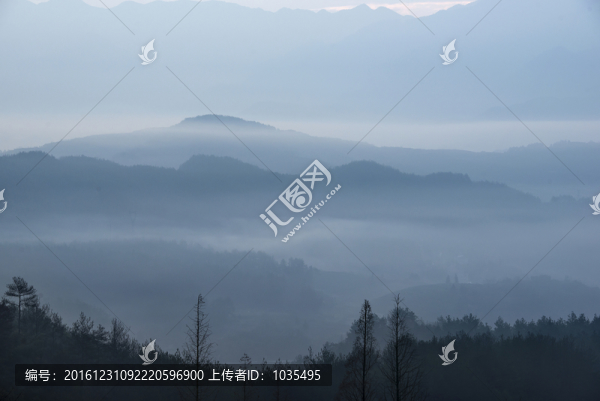 水墨山川