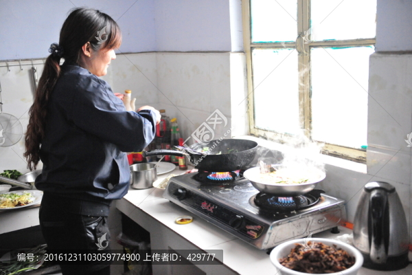 廚師,,炒菜