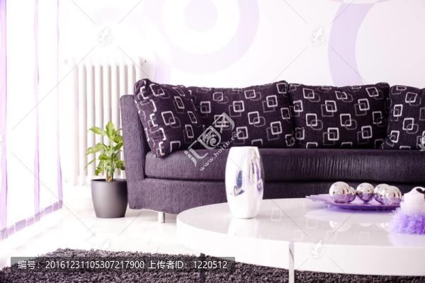 沙發(fā)
