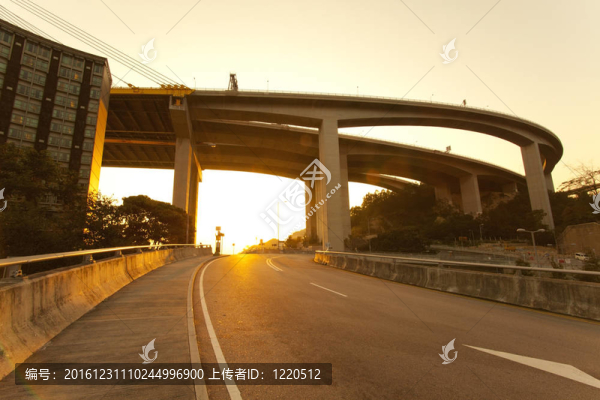 公路日落