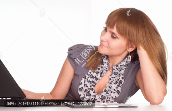 女孩用的筆記本電腦