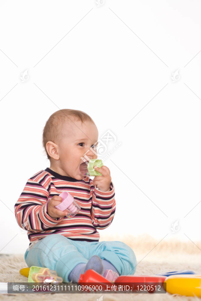 小孩玩