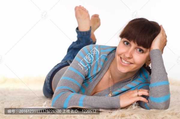 漂亮的女人撒謊