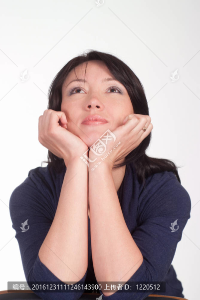 年輕漂亮的女人
