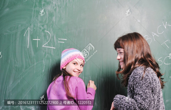 快樂(lè)的年輕女孩肖像