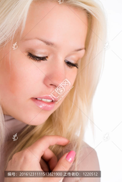 可愛(ài)的女孩畫(huà)像