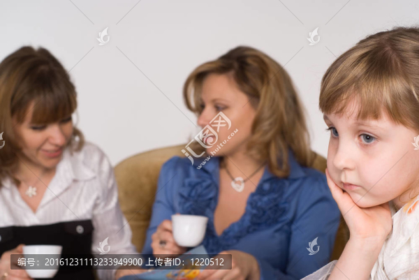 女孩與她的親戚