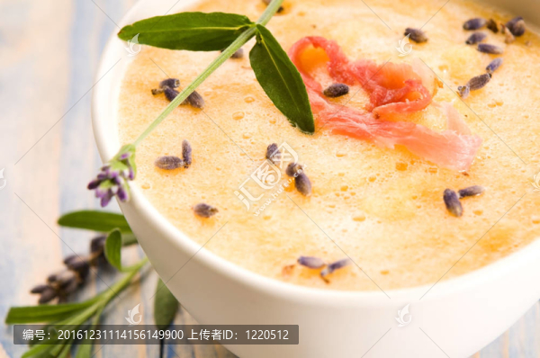 新鮮冬瓜湯火腿薰衣草花